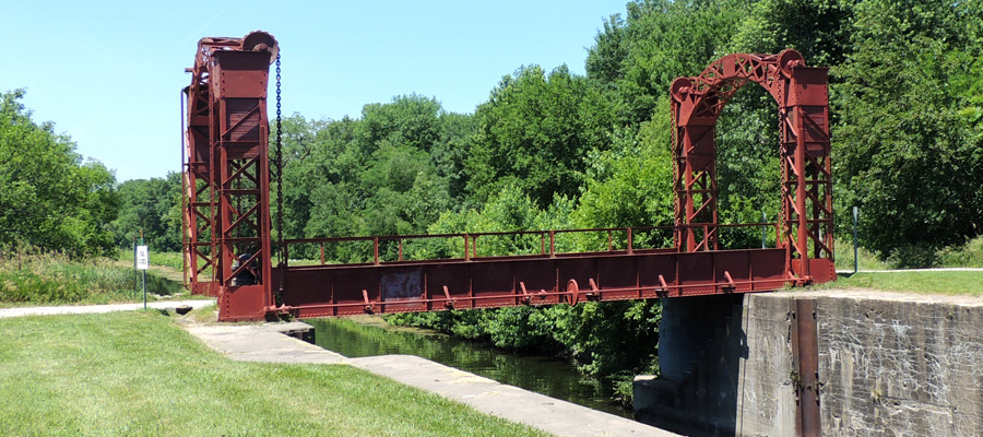 Illinois park of the month: Hennepin Canal State Trail