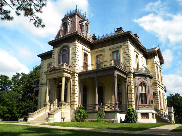 DavidDavis Mansion