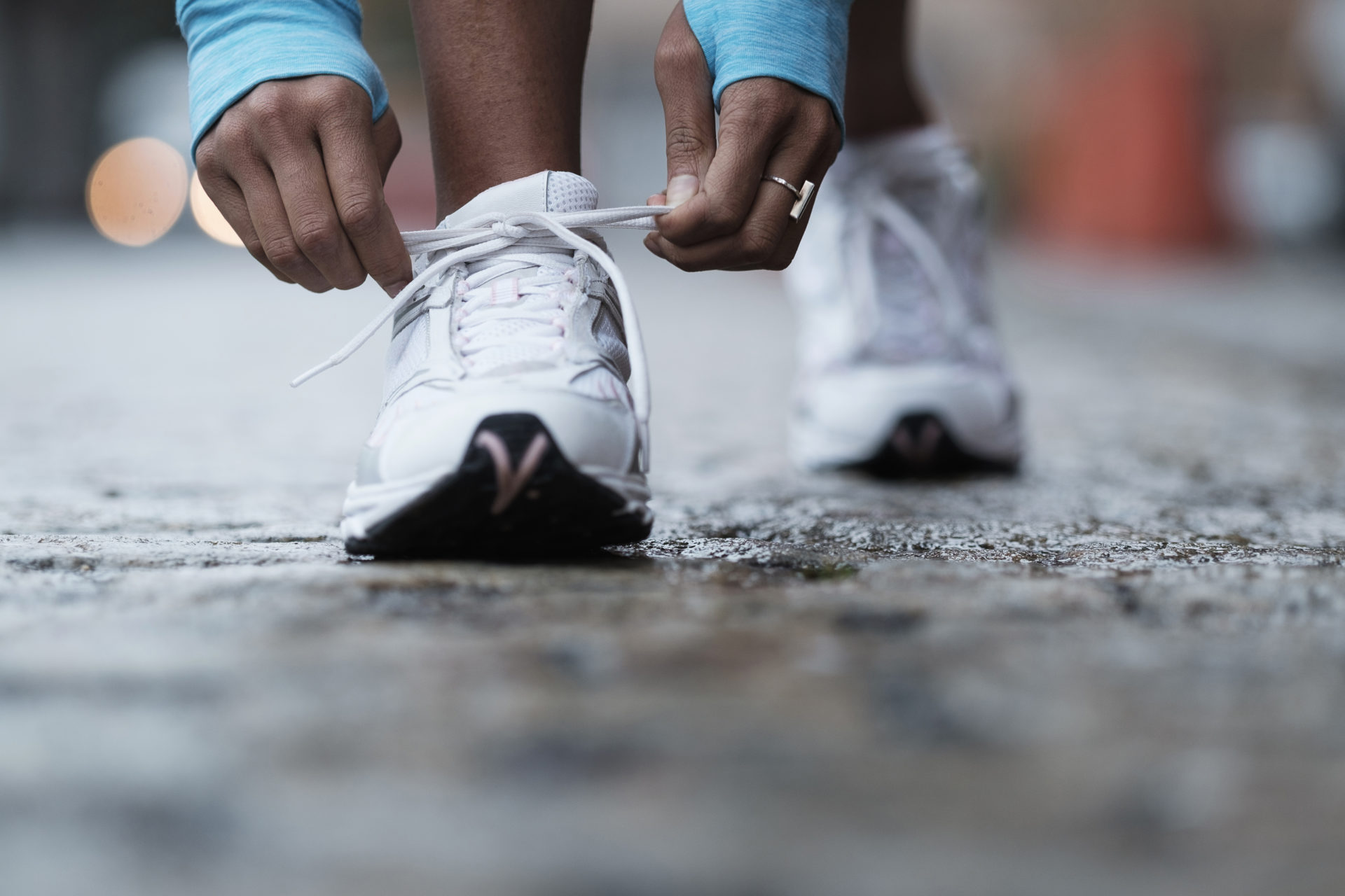 Tying shoes