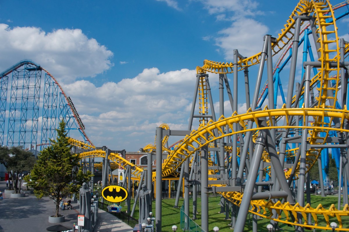 SixFlags
